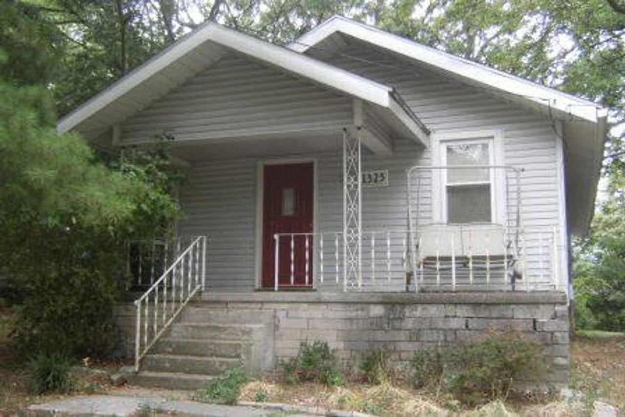 1325 N Kinser Pike - Photo 3 of 19