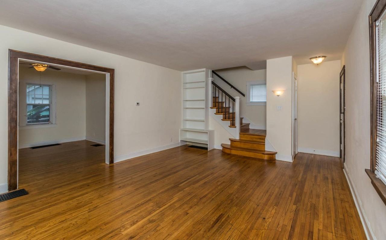 723 E 2nd St - Photo 5 of 12