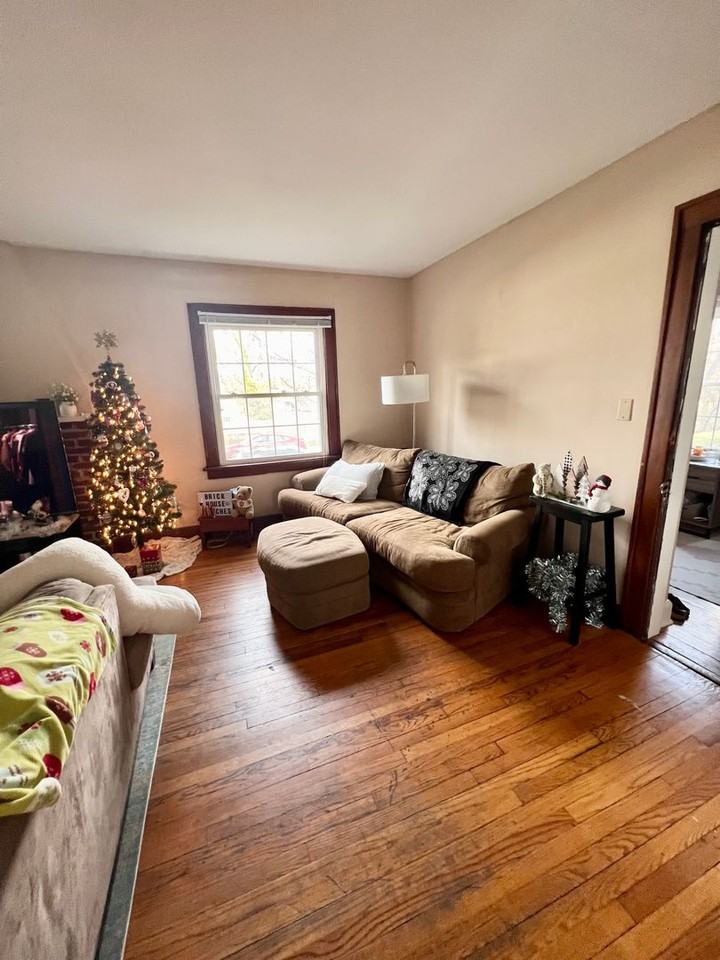 1302 E Hunter Ave - Photo 5 of 30