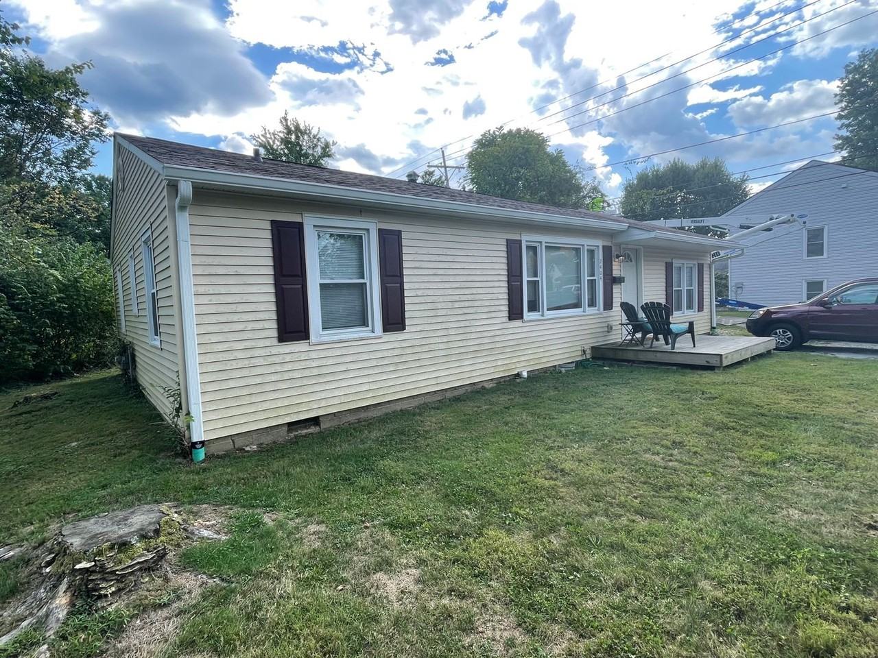 2404 E 8th St - Photo 2 of 13