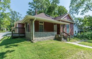 featured image of 311 E 11th St