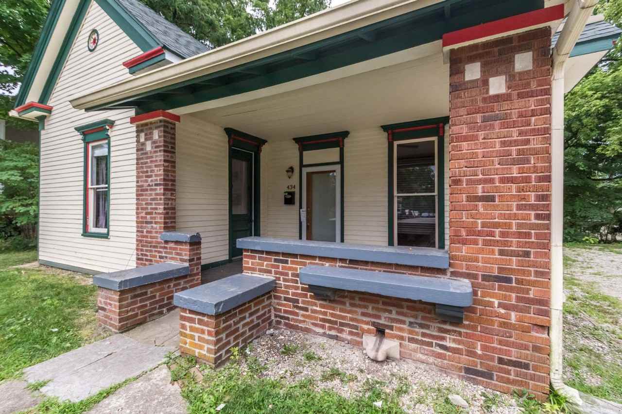 434 E 2nd St - Photo 2 of 17