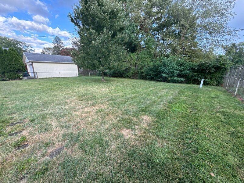 9718 Lyric Ln - Photo 3 of 34