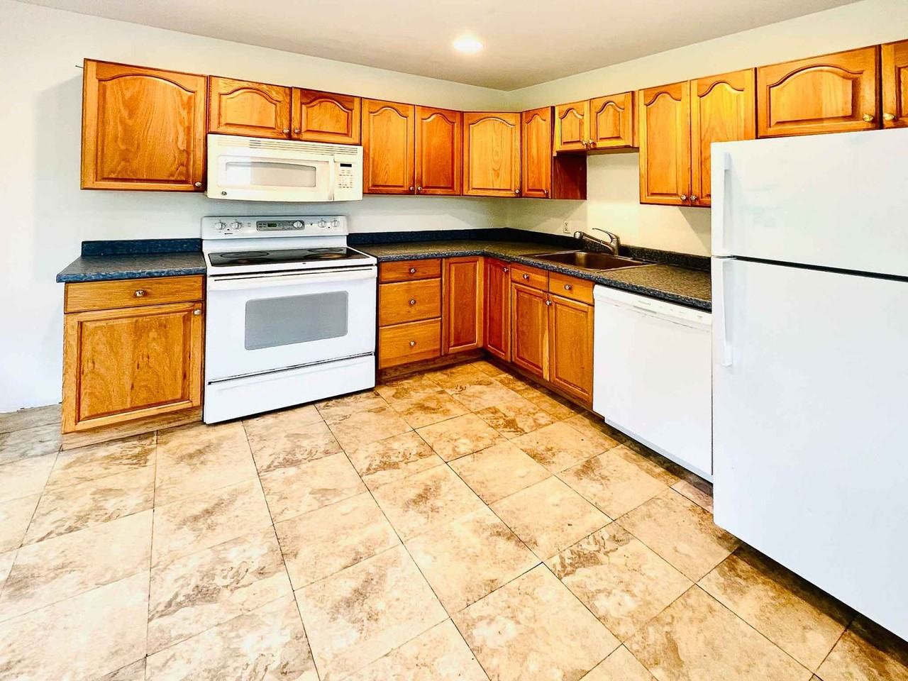 29 East Terrace - Photo 2 of 10