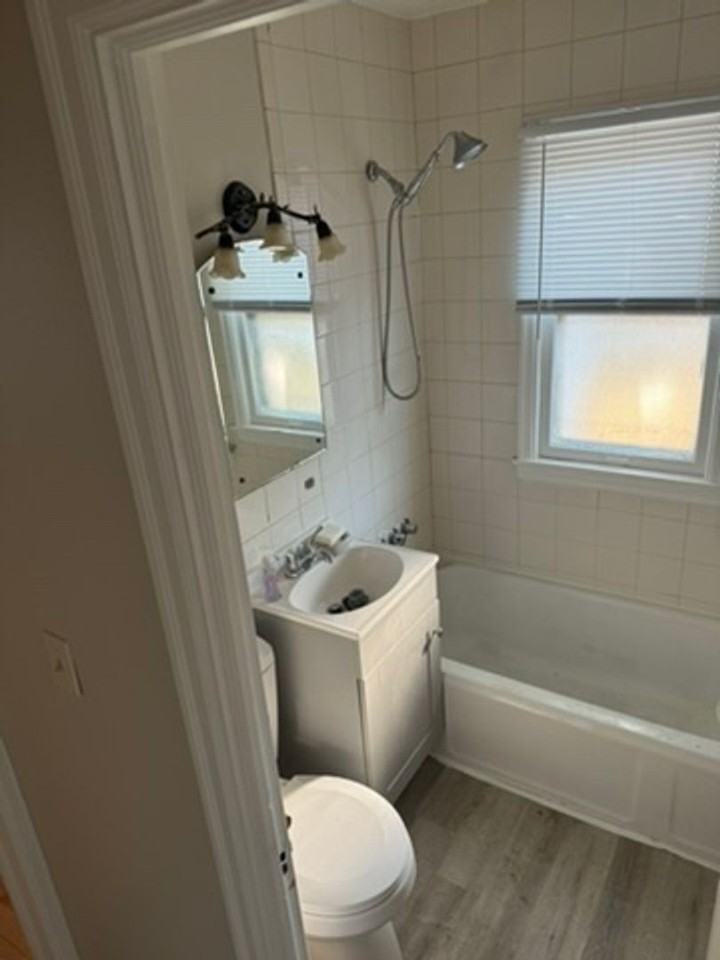 5680 N 39th St - Photo 3 of 20