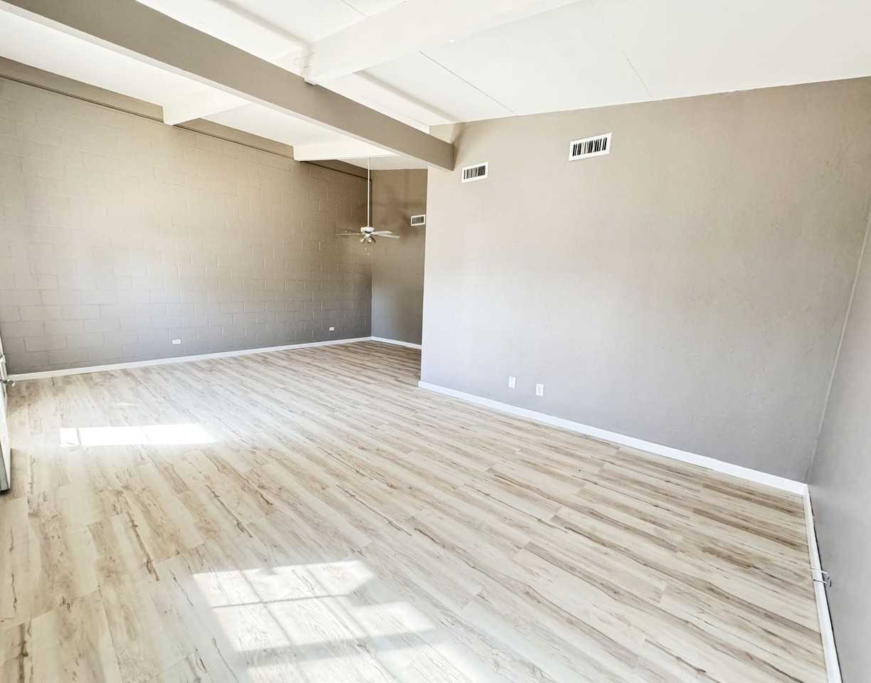12183 Rocky Mountain St - Photo 4 of 14