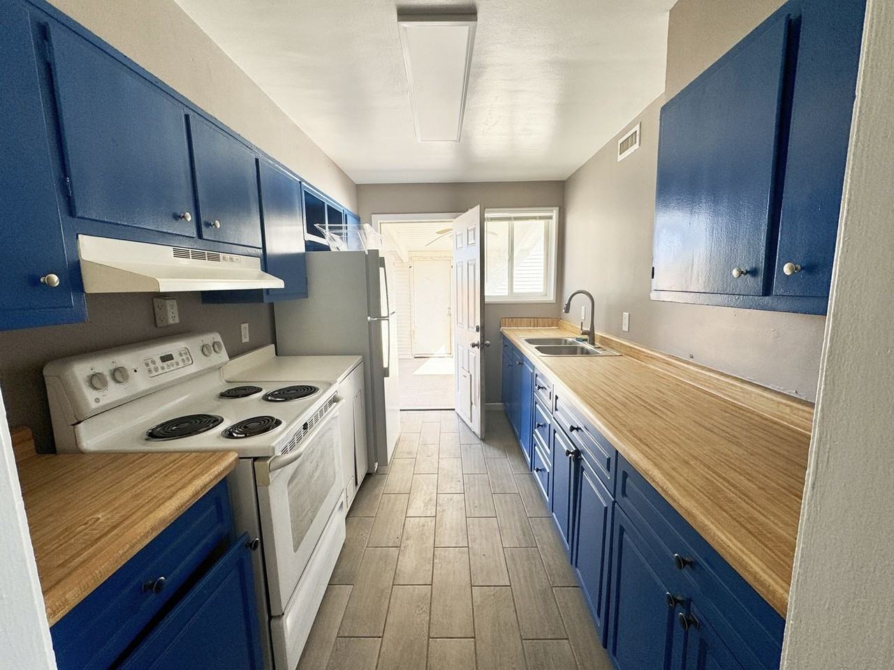 12183 Rocky Mountain St - Photo 7 of 14
