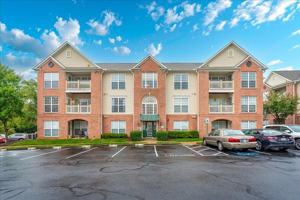 featured image of 2501 Hemingway Dr