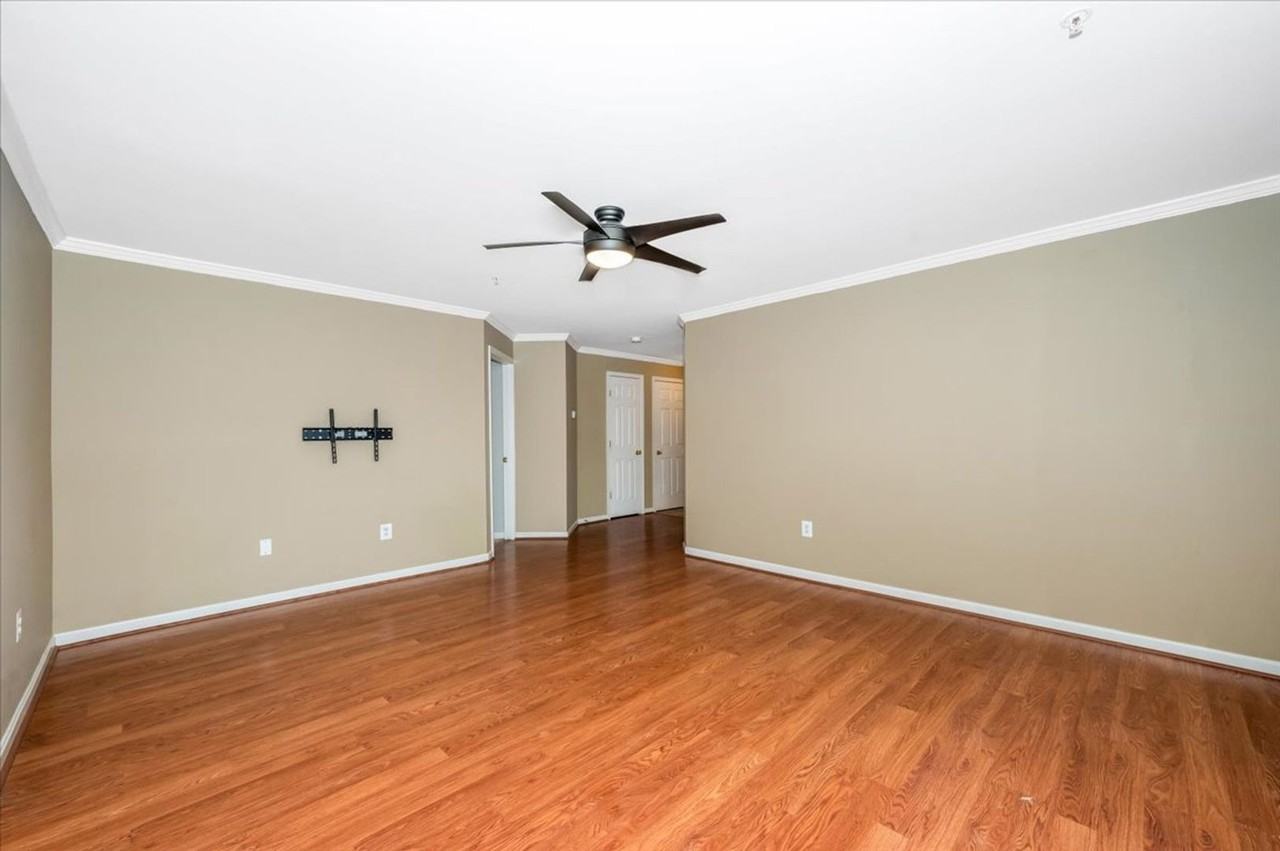 2501 Hemingway Dr - Photo 6 of 25