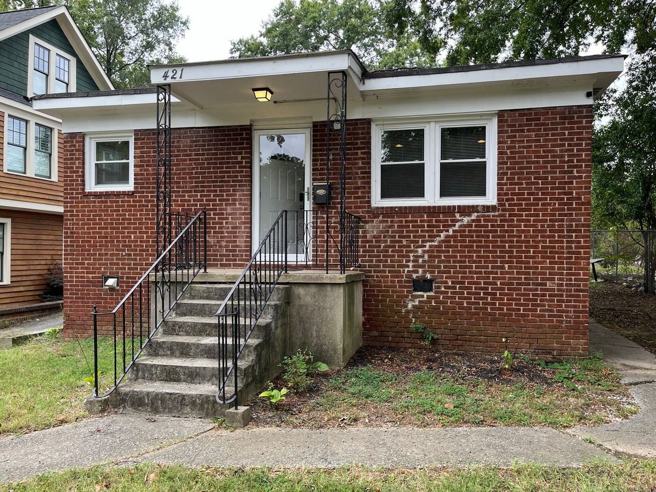 421 W Kingston Ave - Photo 2 of 16