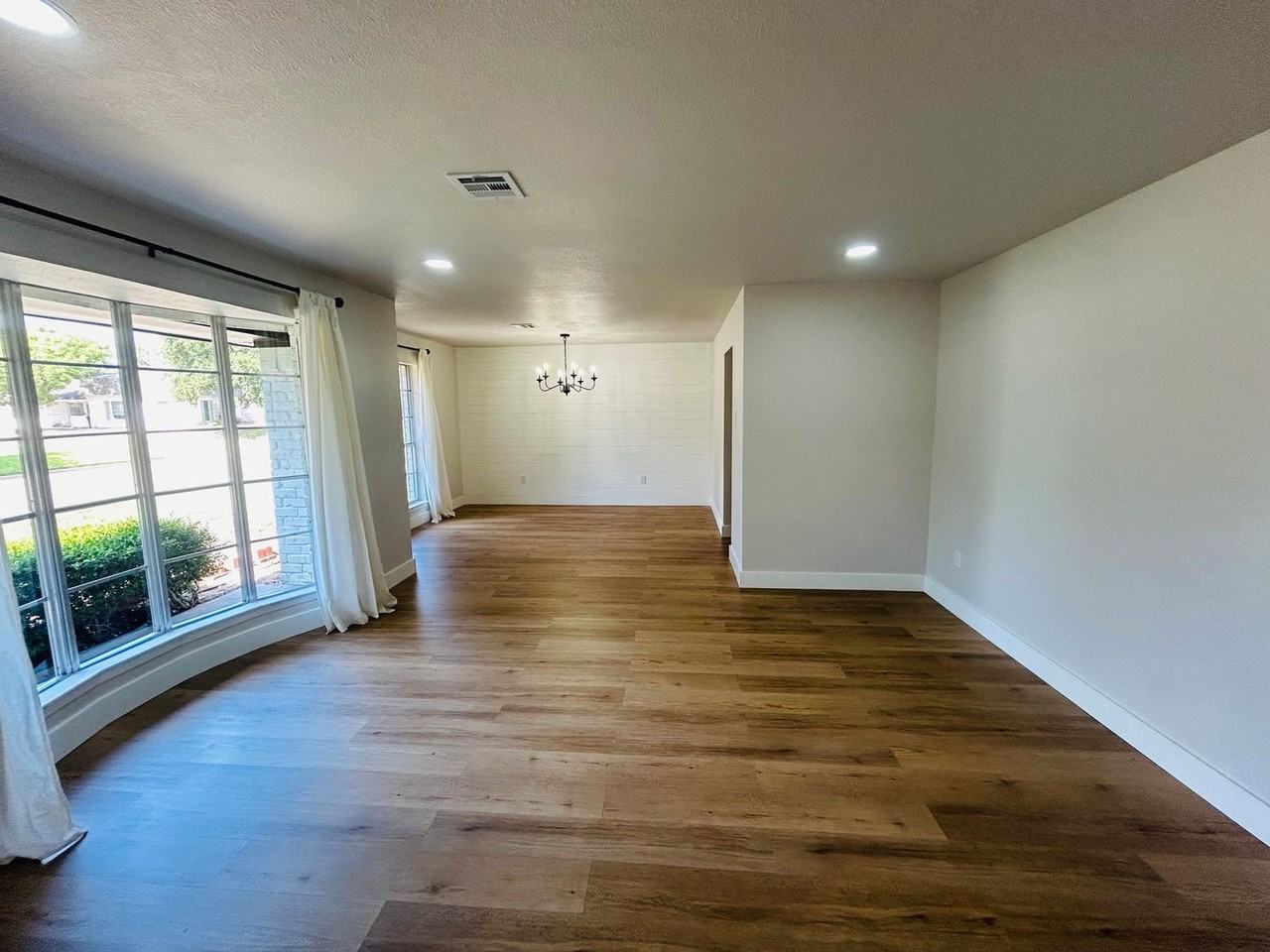 1109 Knotty Oaks Dr - Photo 3 of 24