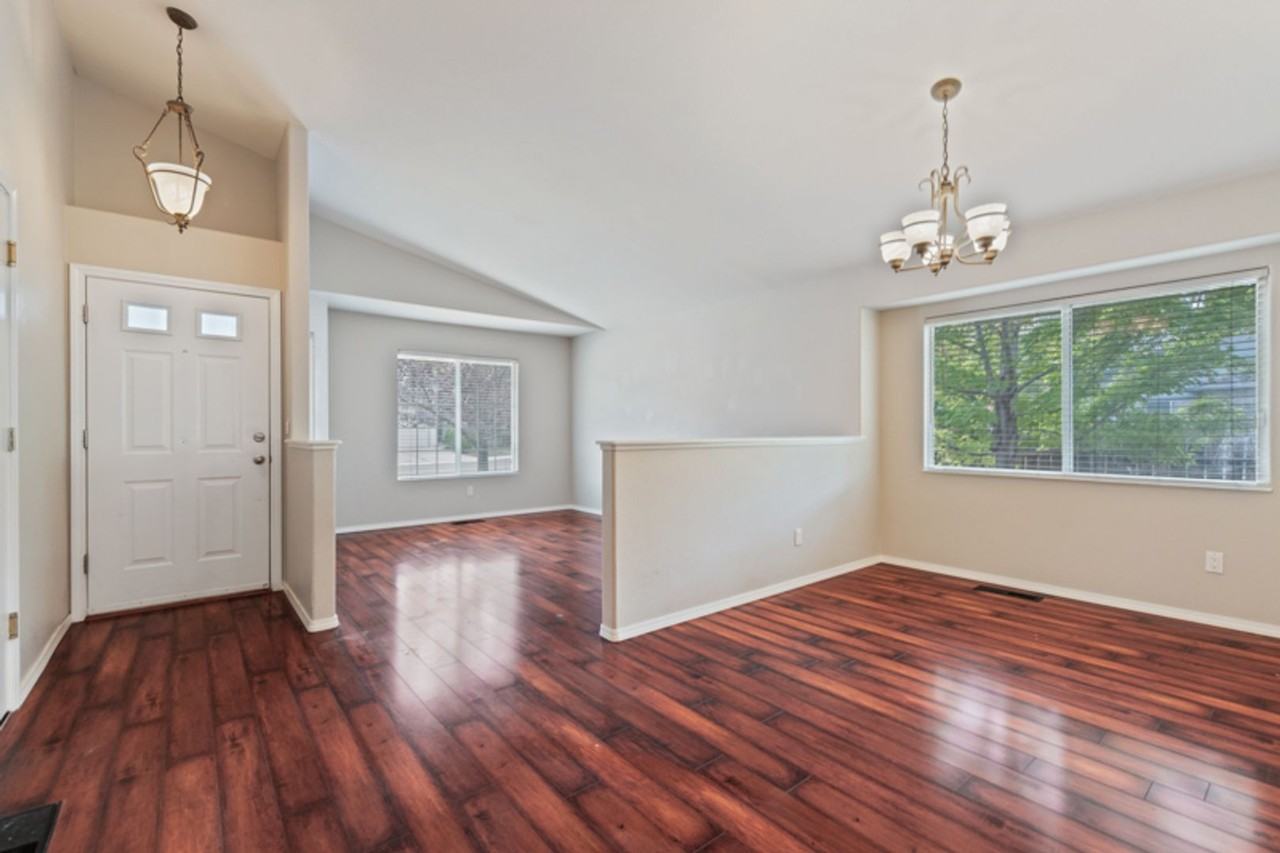 4605 Goodwin Rd - Photo 2 of 16