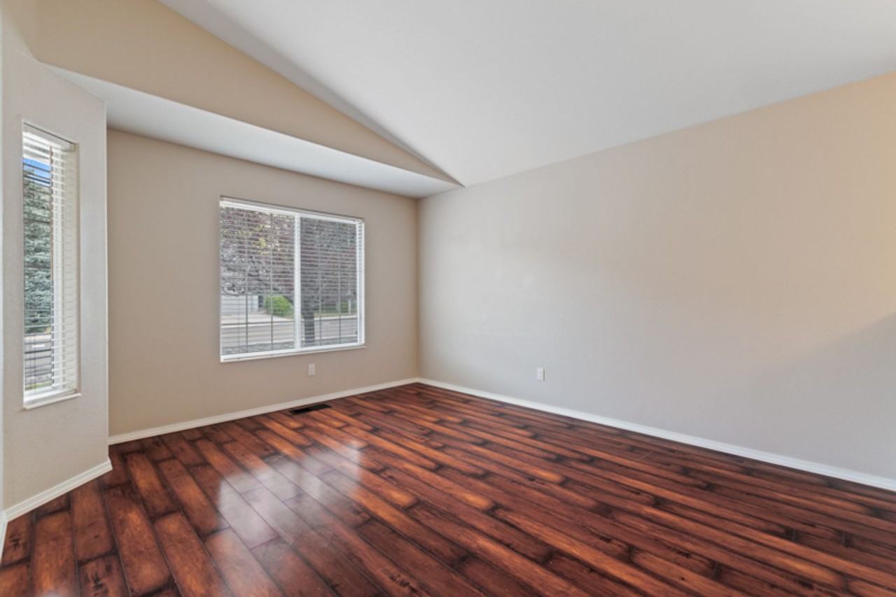 4605 Goodwin Rd - Photo 3 of 16
