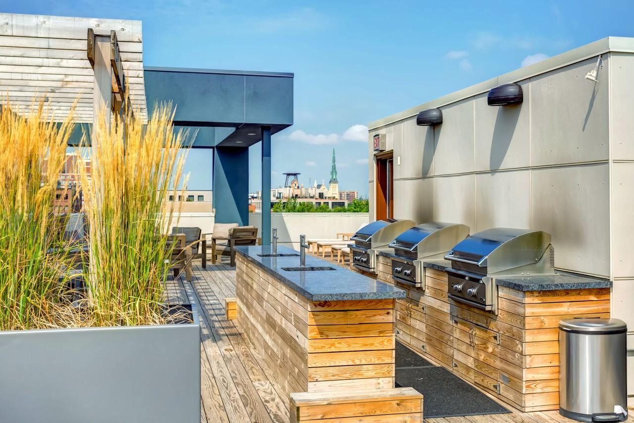 Luxe on Madison - Photo 3 of 37