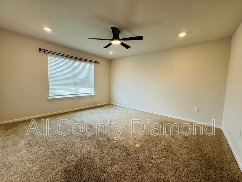 4011 Silver Spur Road - Photo 2 of 19