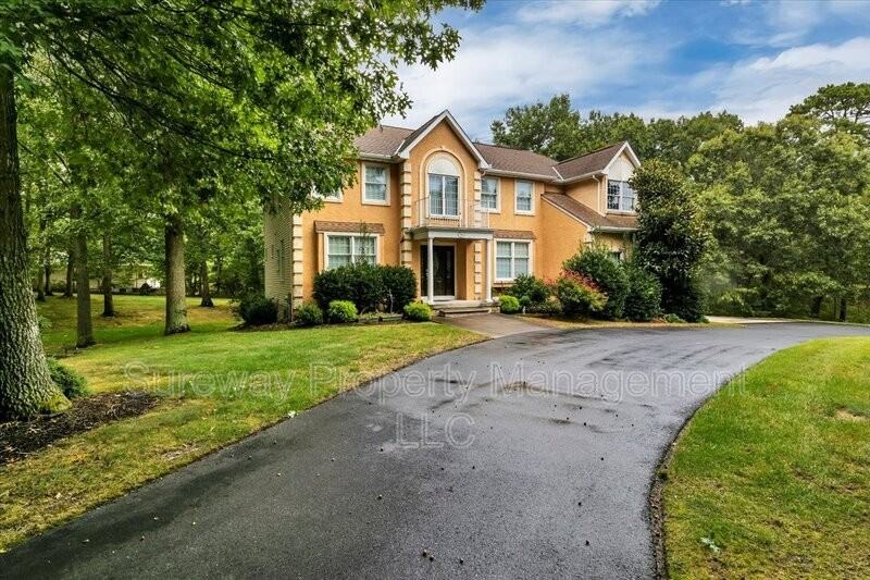 113 Lighthouse Ln - Photo 2 of 24