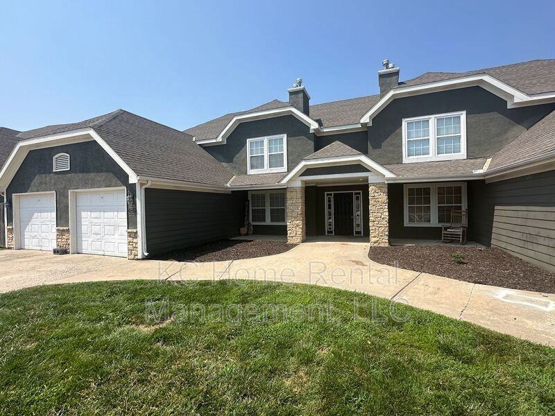 15900 Prairie Way - Photo 3 of 32