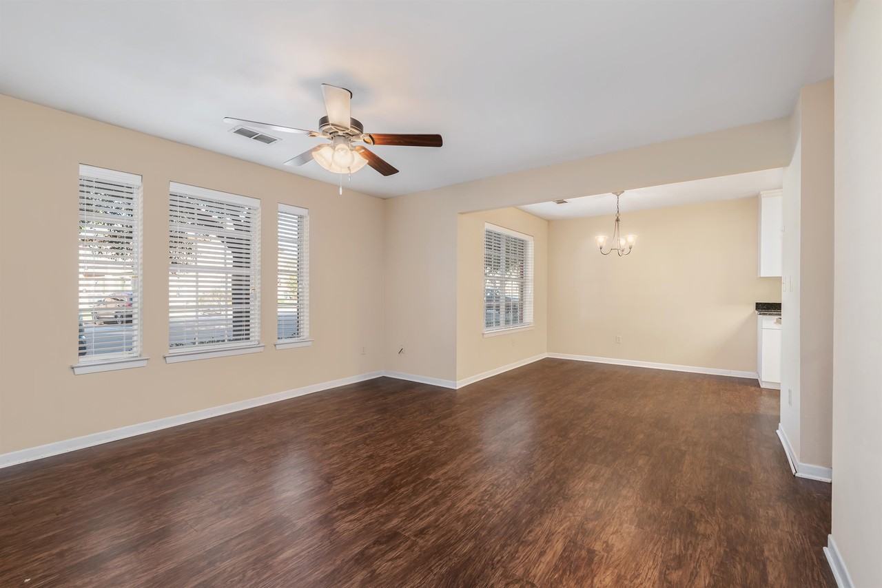 901 Balcones Drive - Photo 2 of 14