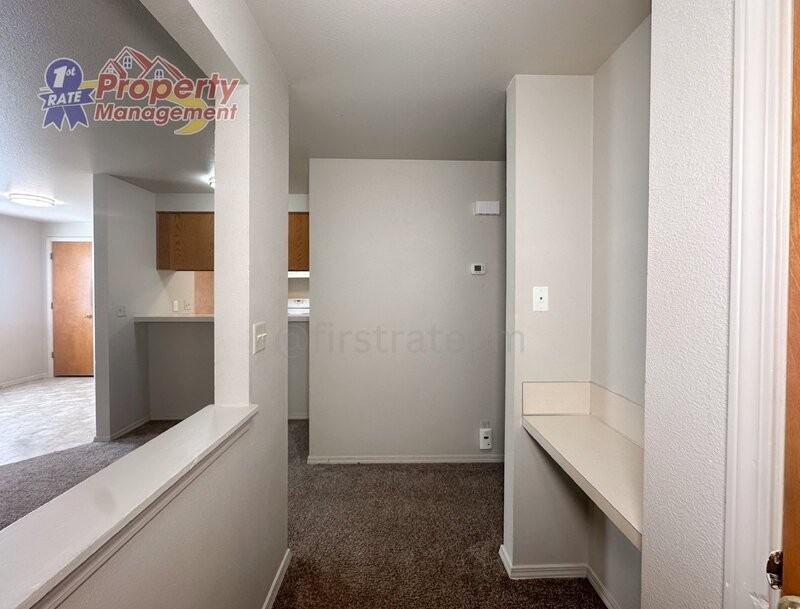 2899 W Malad St - Photo 2 of 19