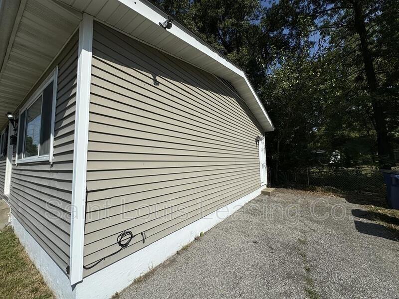 745 Ferguson Ave - Photo 2 of 28