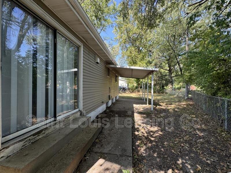 745 Ferguson Ave - Photo 3 of 28