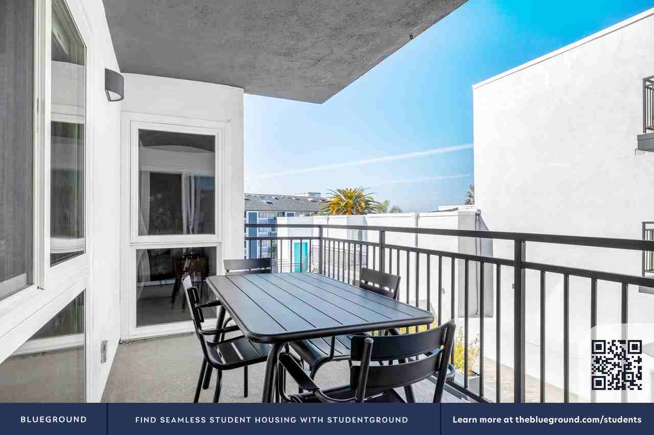 615 South Catalina Avenue - Photo 6 of 34