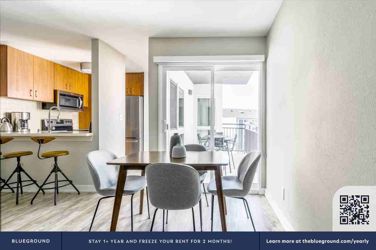 615 South Catalina Avenue - Photo 7 of 34