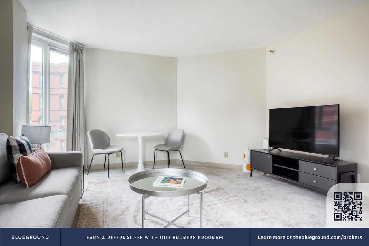 150 Huntington Avenue - Photo 5 of 38