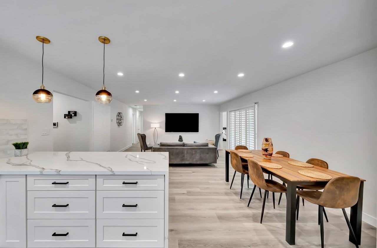 23714 Archwood St #NA - Photo 3 of 45