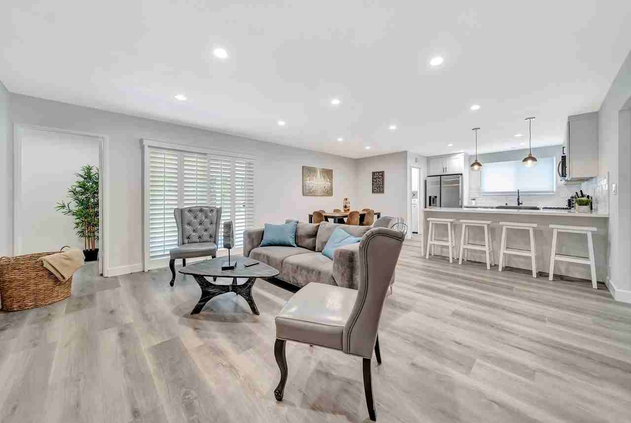 23714 Archwood St #NA - Photo 4 of 45