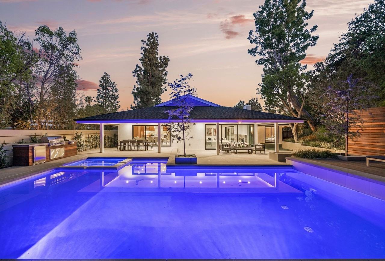 16105 Clear Oak Dr #NA - Photo 5 of 50