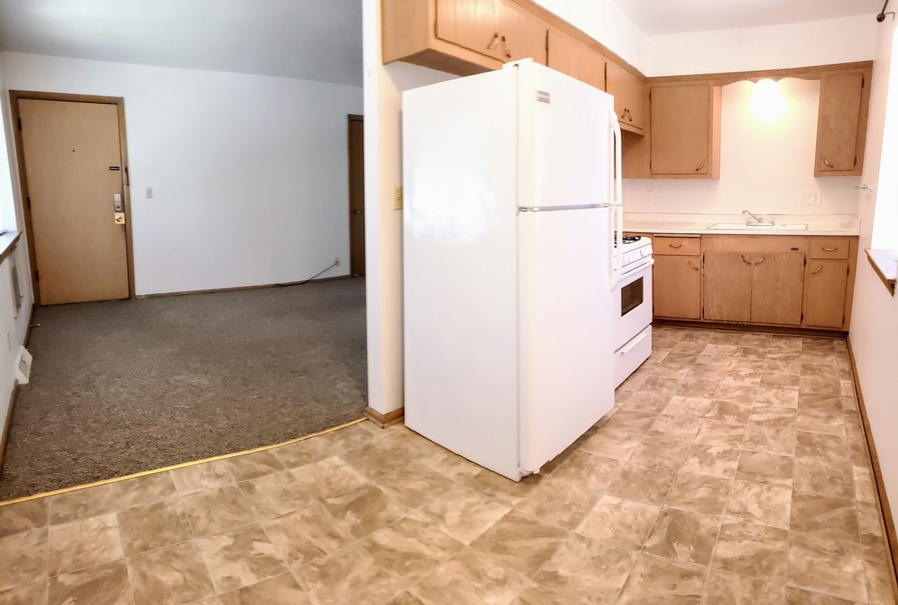 617 E Homer St #4 - Photo 2 of 8