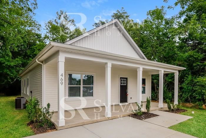 469 Oates St - Photo 2 of 15