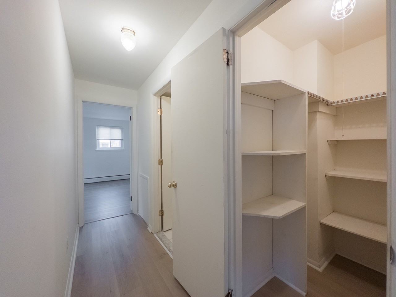 Magnolia's Corner - Photo 3 of 23