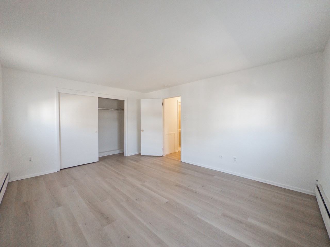 Magnolia's Corner - Photo 4 of 23