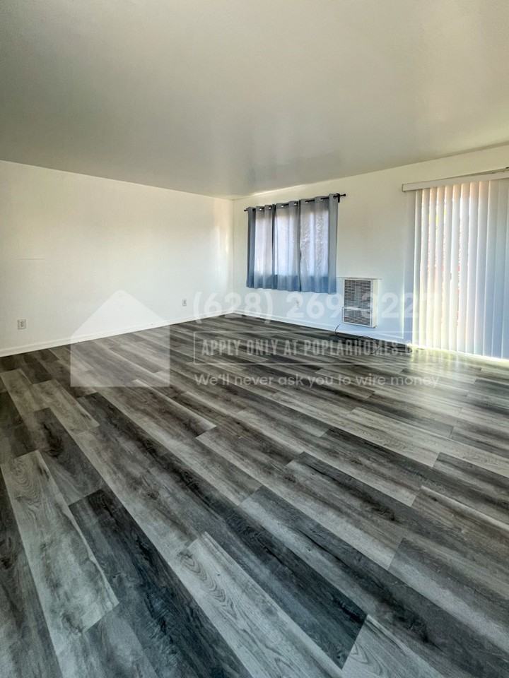 1472 Mariposa St - Photo 2 of 31