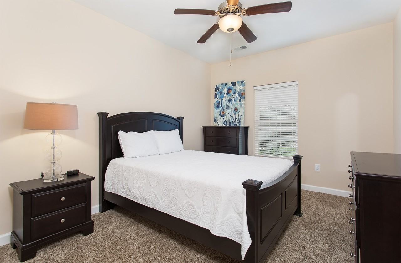 The Southern Apartments - Photo 6 of 17