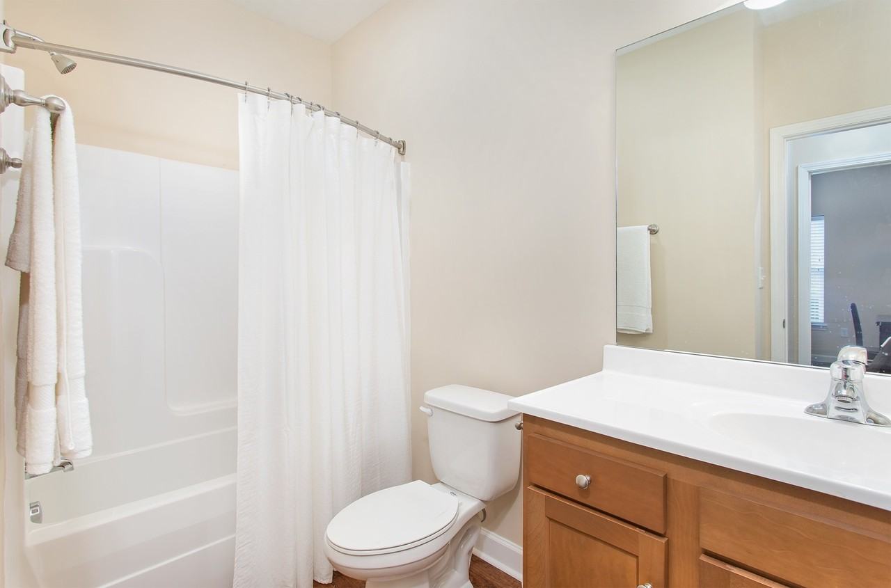 The Southern Apartments - Photo 7 of 17