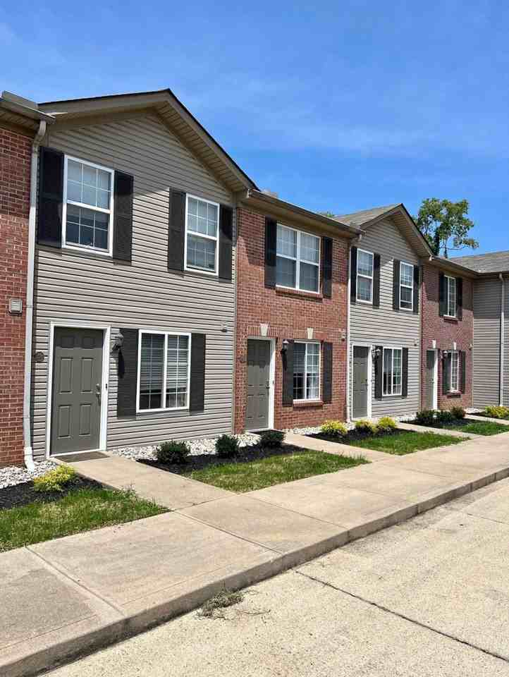 Anderson Commons Apartments - Photo 2 of 11