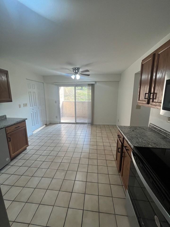 Anderson Commons Apartments - Photo 7 of 11