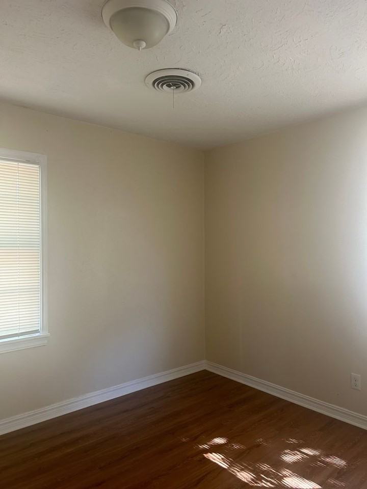 1503 Nw 18th St - Photo 7 of 11