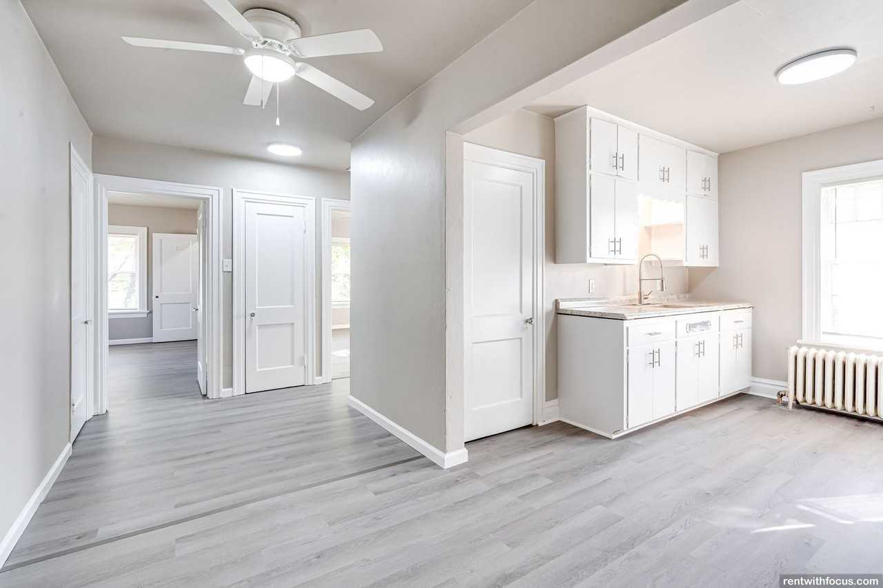 85 Sheboygan St. - Photo 4 of 14