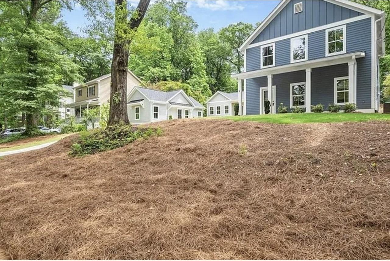 2421 Paul Ave Nw - Photo 2 of 15