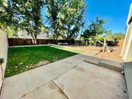 325 E Fld Ave  