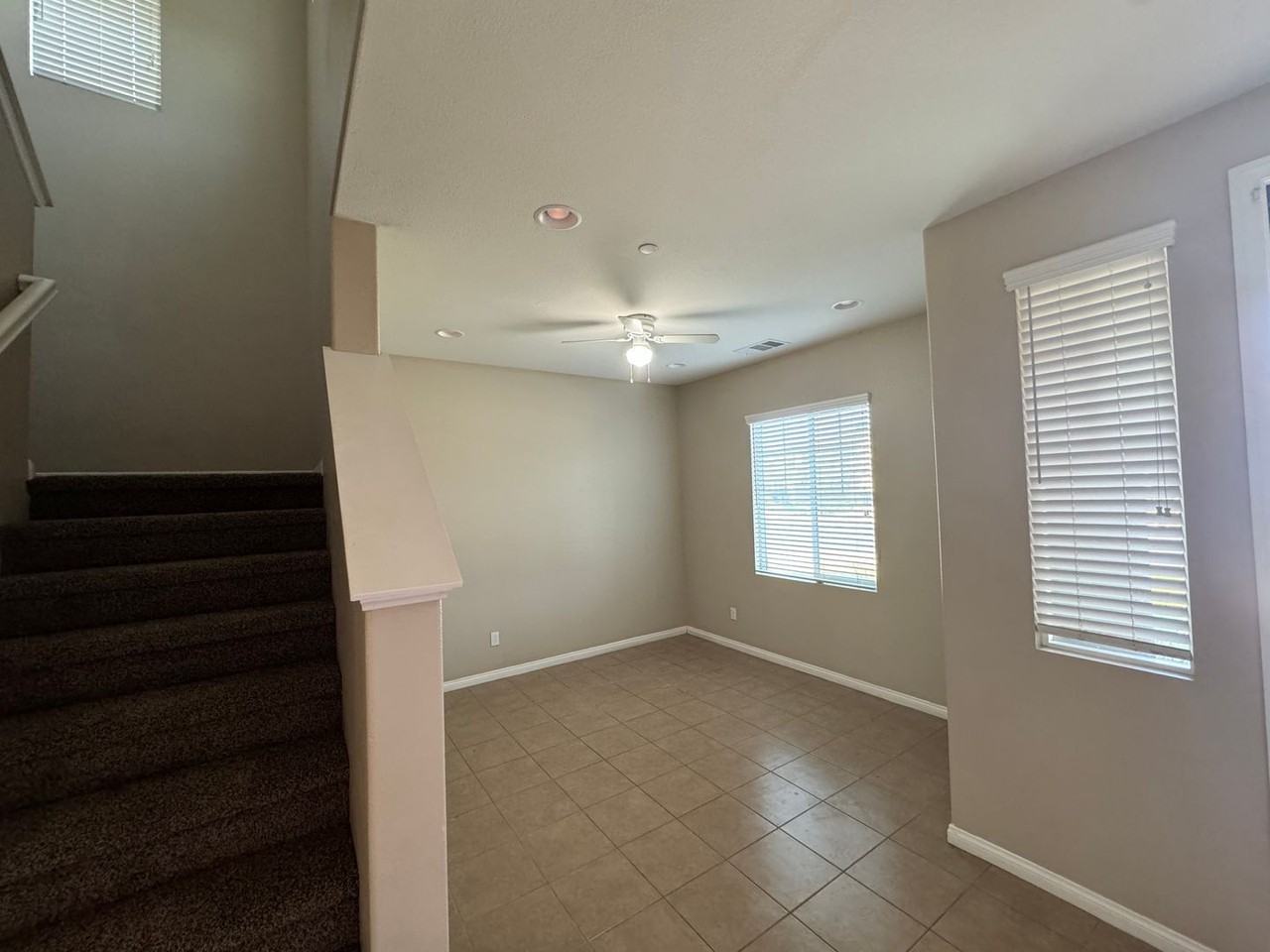 9825 Metropolitan Way - Photo 2 of 17