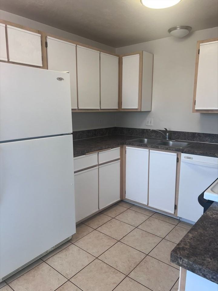 Starr St 4-Plex - Photo 2 of 13