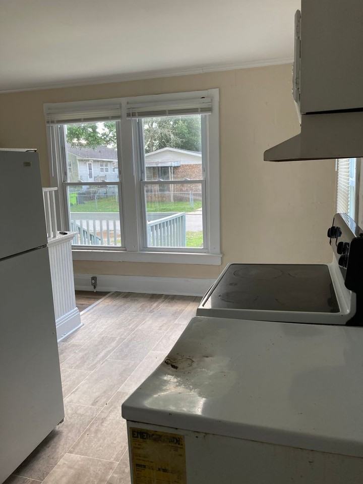 816 Fowlers Ln - Photo 6 of 10