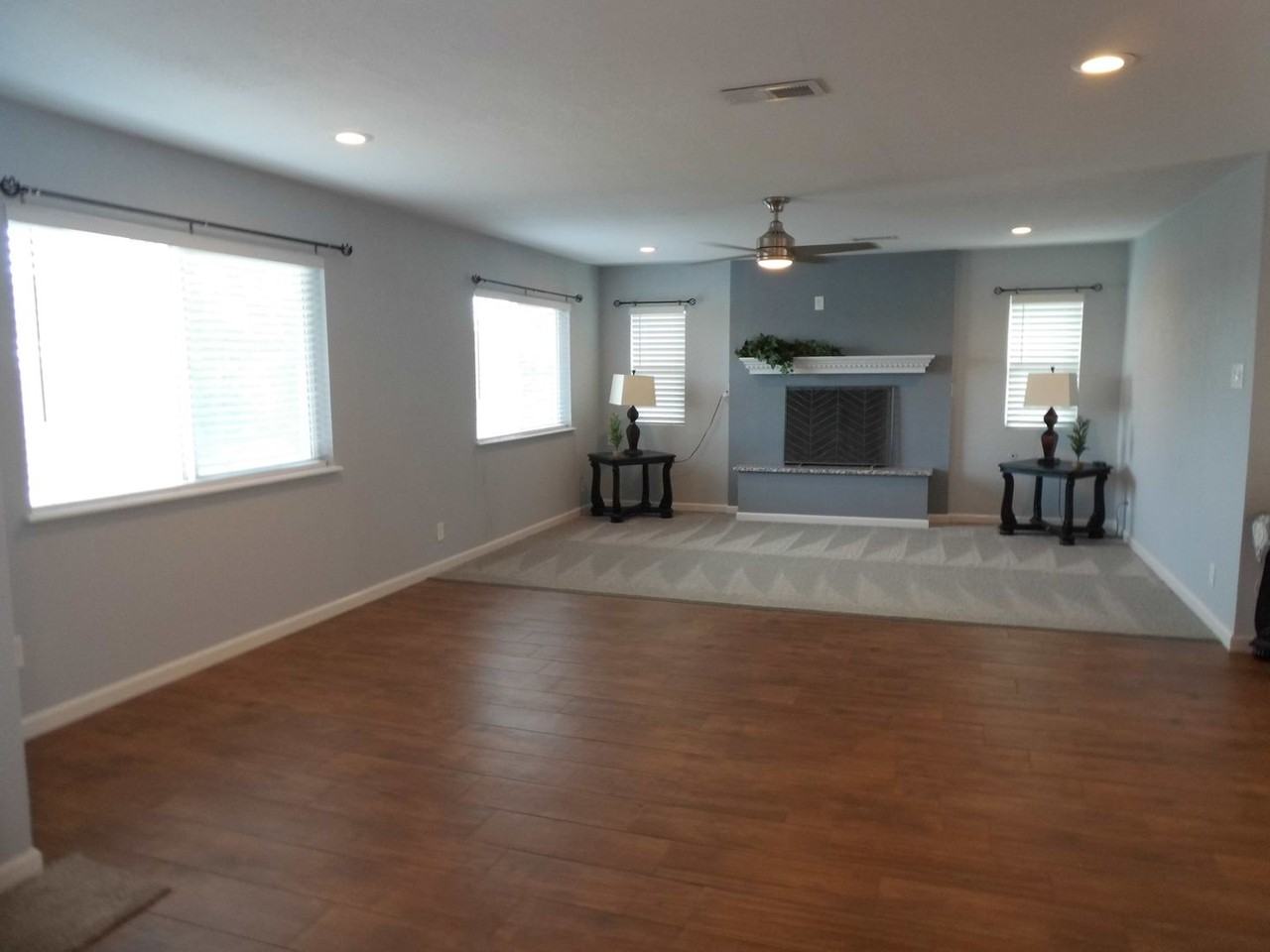 9929 Acer Ave - Photo 2 of 22