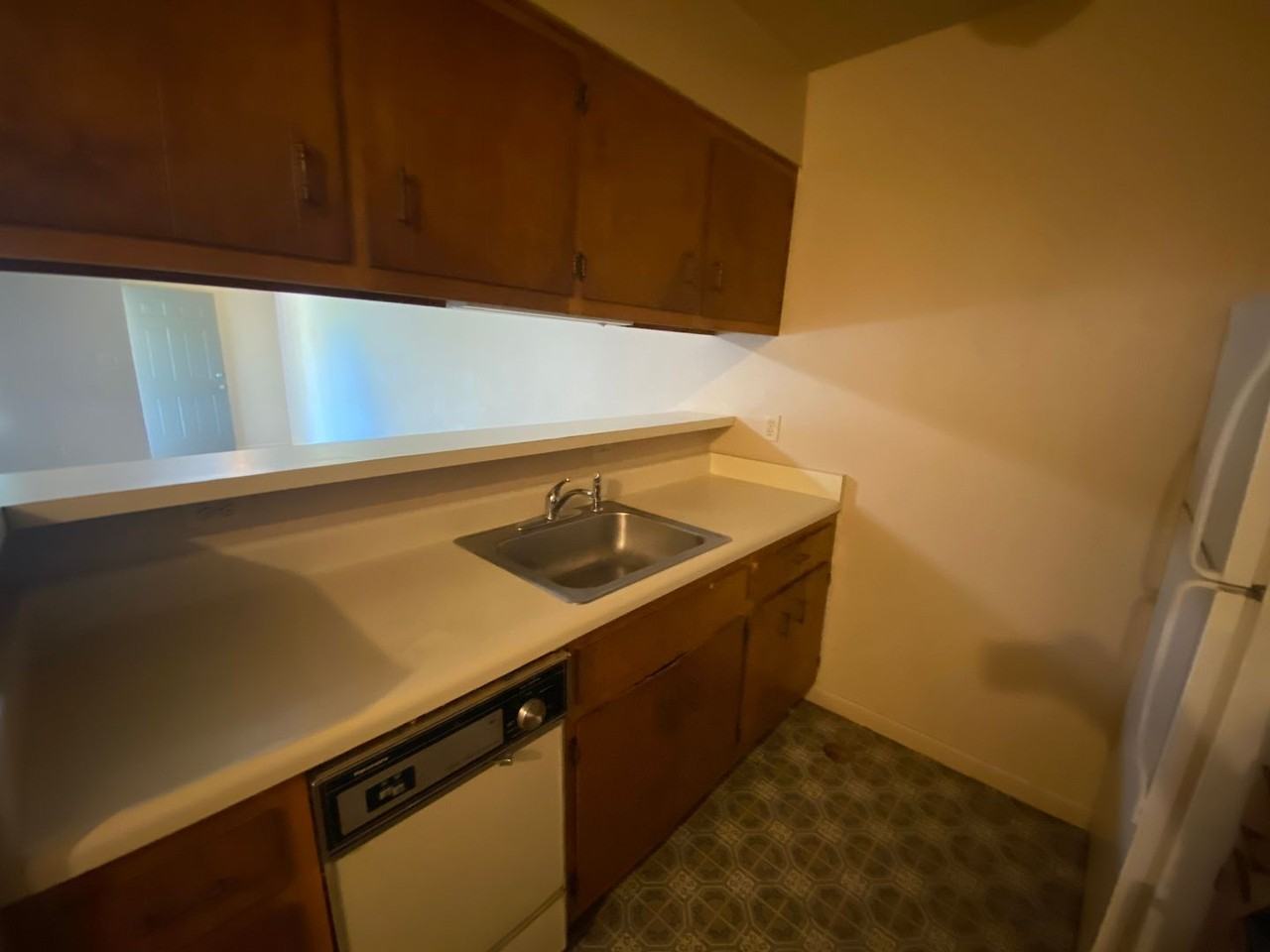 1413 S Church St - Photo 6 of 26