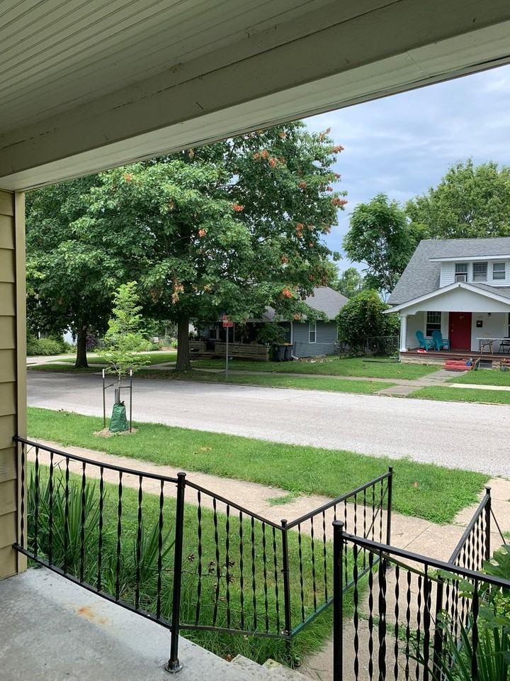 408 East 16th Street - Photo 3 of 42